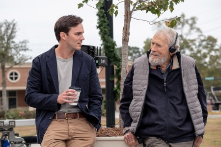 how to watch juror #2 online streaming